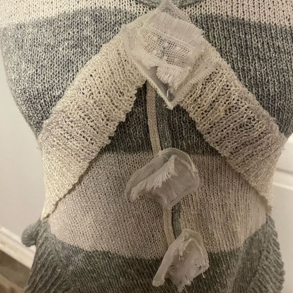 Caty Lesca Paris Gray Stripe Knit Sleeveless Top Women’s Size Small NWT - Picture 3 of 4
